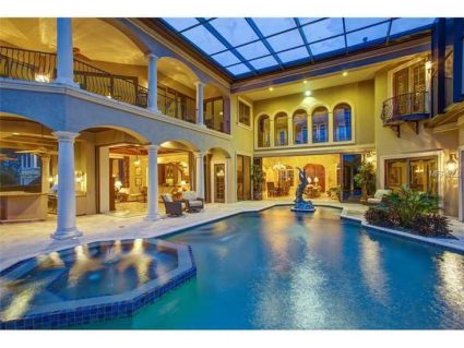 luxury-pool